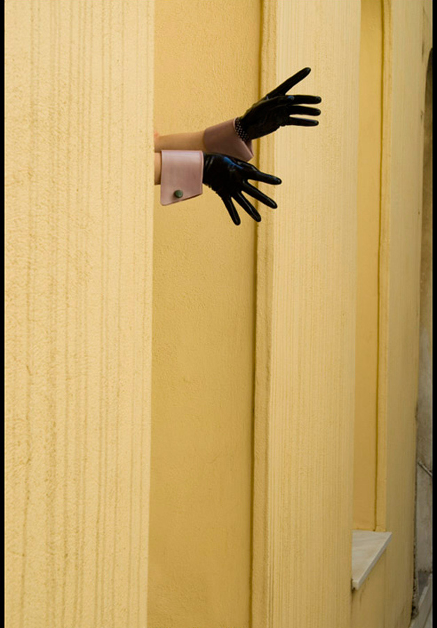 Atsuko Kudo Plain Latex Wrist Gloves